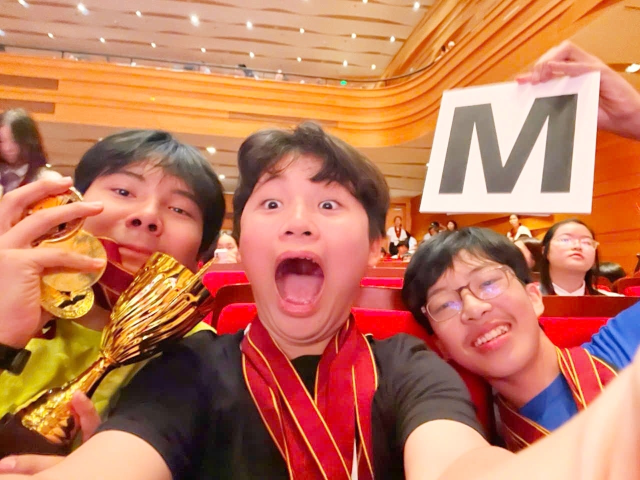 Các chàng trai Blooming Xuất Sắc Bứt Phá Tại World Scholar’s Cup Global Round Shenzen 2025